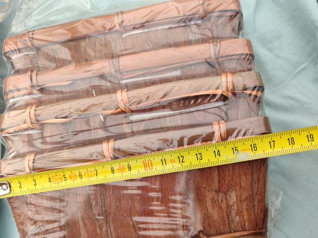 Cestini rettangolari portafiori in corte