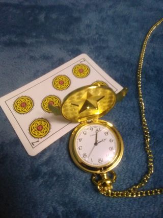 Reloj colgante Sakura a estrenar. 