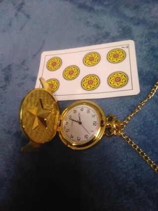 Reloj colgante Sakura a estrenar. 