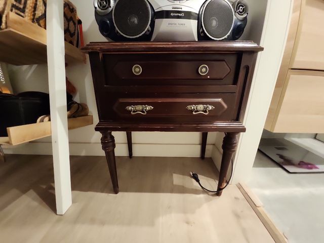 Mesita noche o auxiliar