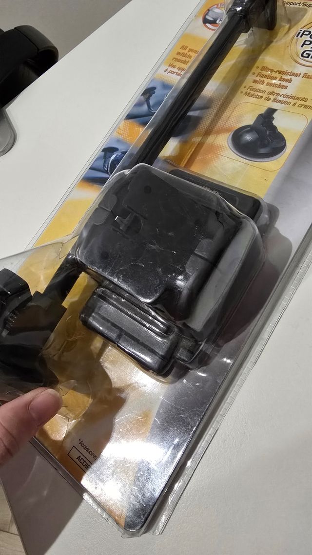 Soporte para móvil o GPS coche con ventosa