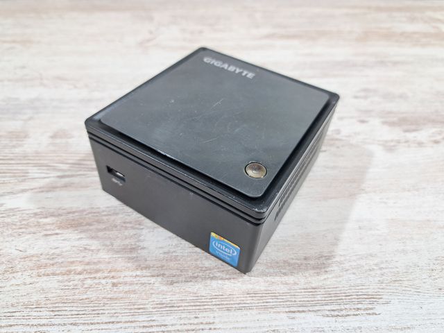 Mini Ordenador GigaByte N2807 8GB 240SSD