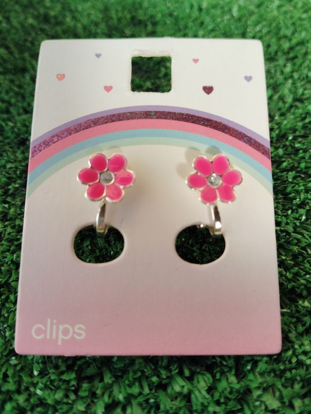 Pendientes niña flor