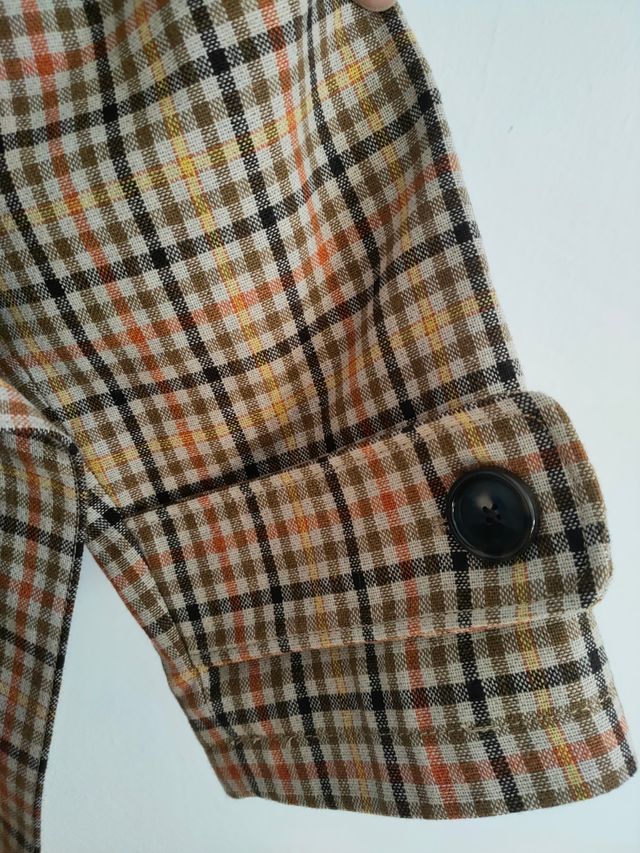 Trench cuadros. Harry Lambert