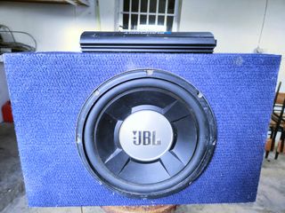 Subwoofer JBL+etapa blaupunkt