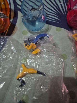 Figuras gashapon dragon ball,goku gamma1 y gamma 2