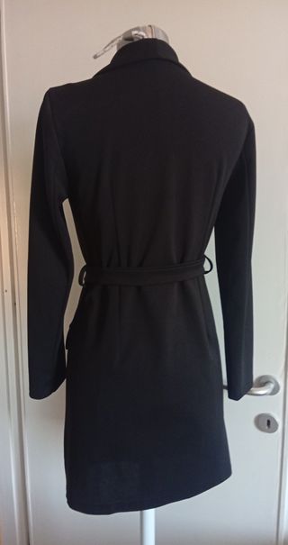 Abito primaverile nero