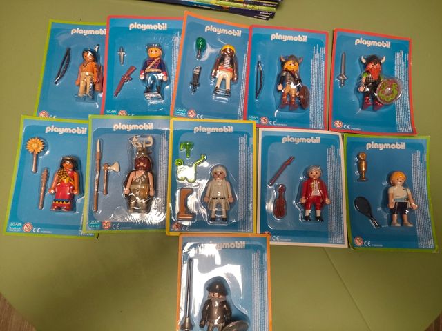 MUÑECOS PLAYMOBIL DE LA HISTORIA CON LIBRO