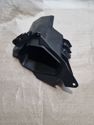 Guantera para Yamaha xmax 300cc. 2017-2020.