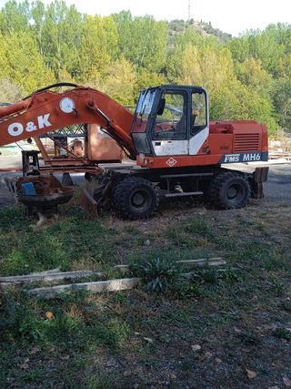 Excavadora O&K MH6