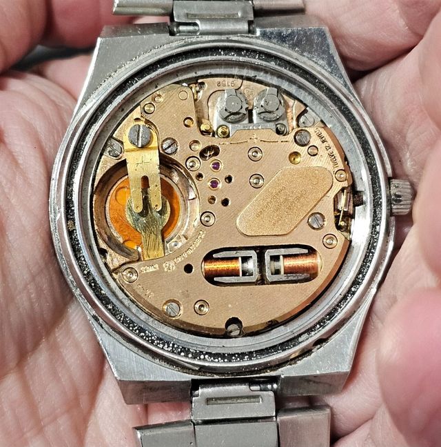 OMEGA ELECTRONIC 300HZ CRONOMETRO DIA FECHA MEN