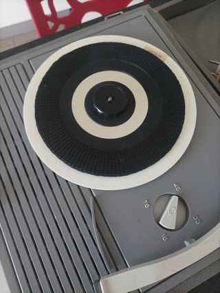 Giradischi portatile vintage anni 60