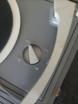 Giradischi portatile vintage anni 60