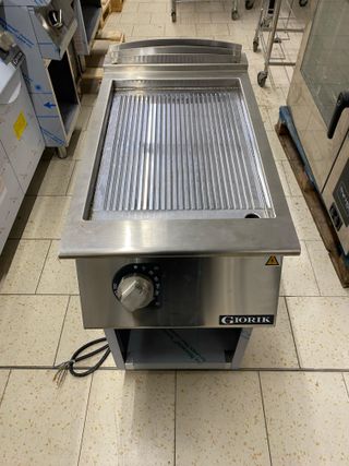 PLANCHA ELECTRICA RALLADA - GIORIK