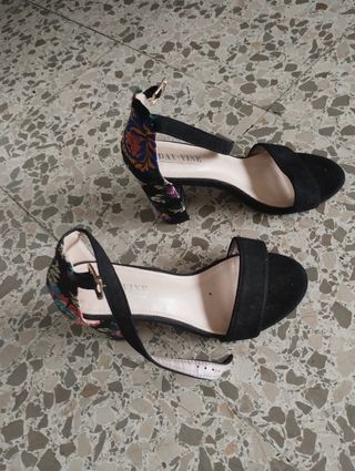 Sandalias con tacón