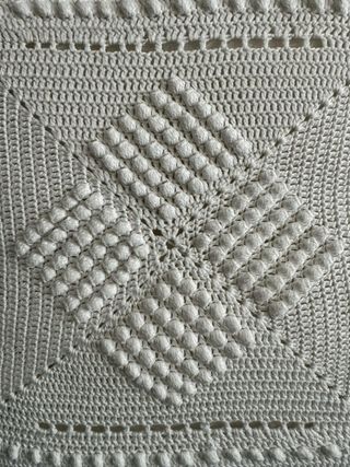 Colcha de ganchillo.