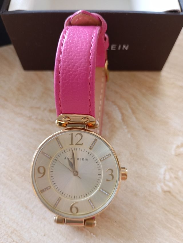 Reloj analógico Anne Klein