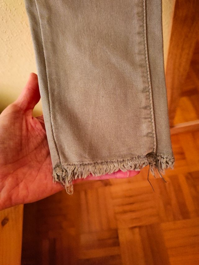 Pantalón pitillo verde