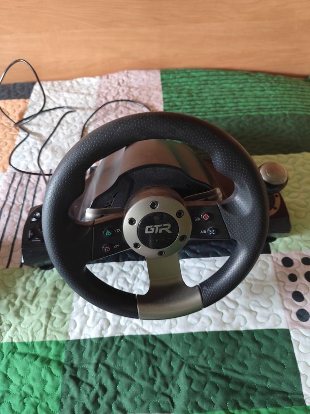 Volante GTR con pedales