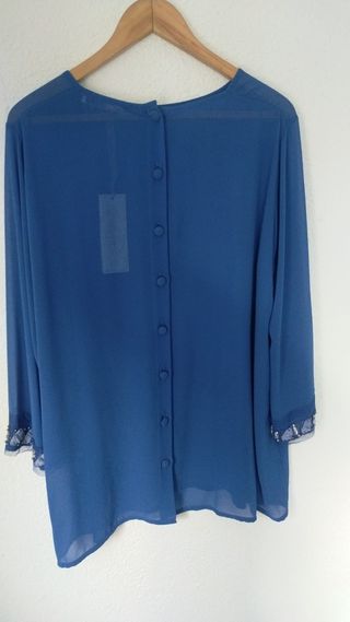 Precioso conjunto de camiseta y camisa 