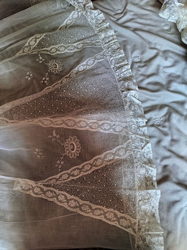 Abito per battesimo antico con pizzi