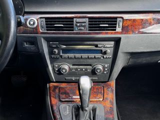 BMW 325i Touring 218 CV Auto