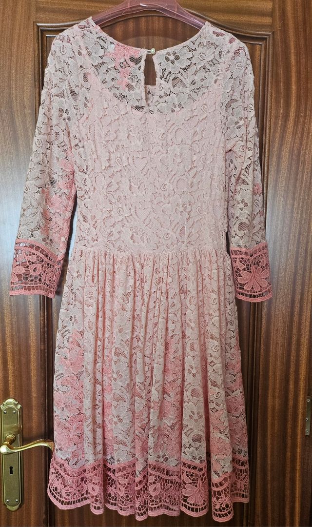 Vestido ceremonia encaje con cinturón 