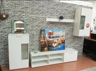 PACK SALON EN BLANCO MESA MUEBLE TV SILLAS