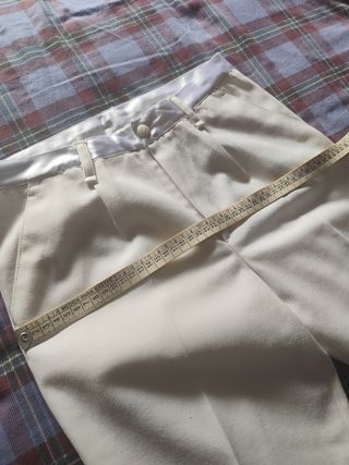 Traje de comunión con una apuesta sólo 