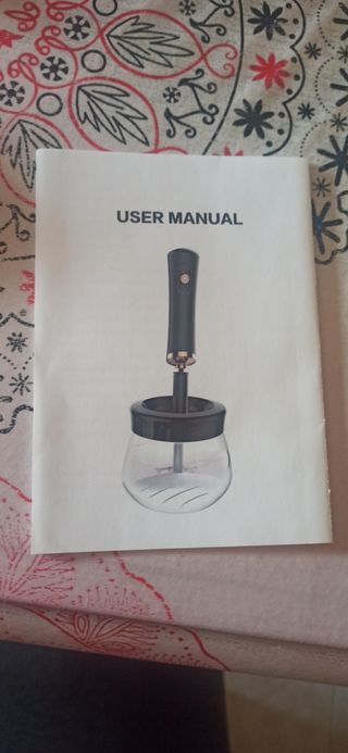 Limpiador de brochas de maquillaje.