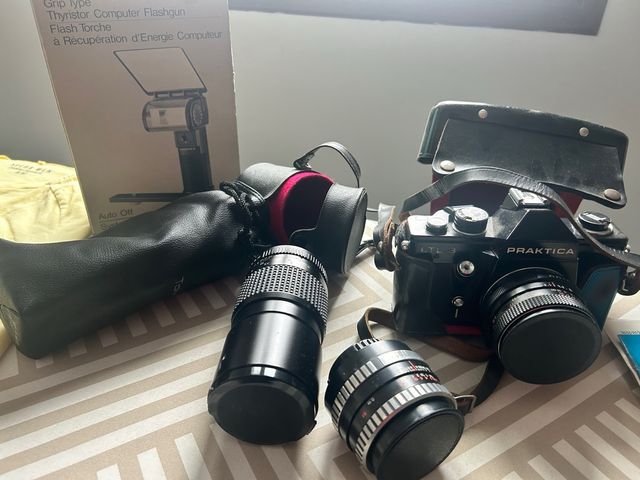 Praktica LTL 3 y accesorios