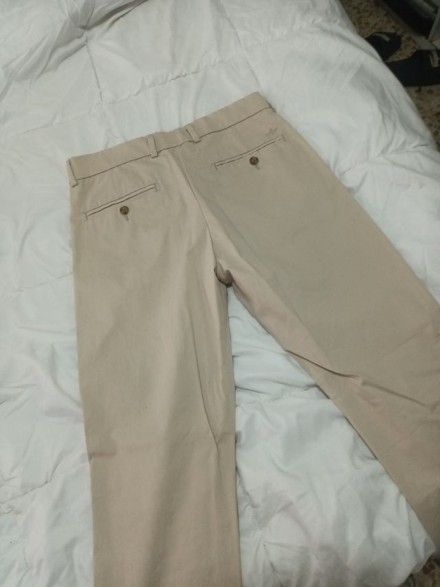 Dockers
 nuevos modelo DO talla 42 