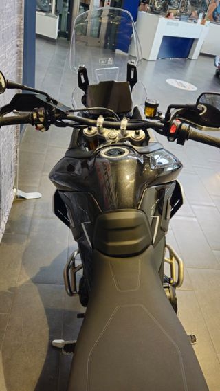 triumph 900 rally pro