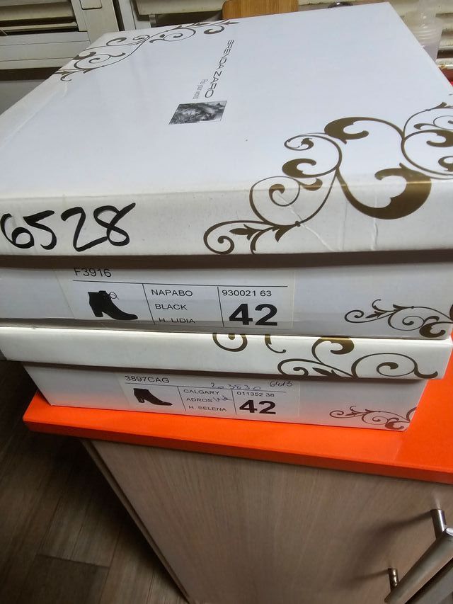 BOTINES ESPECTACULARES PIEL 42