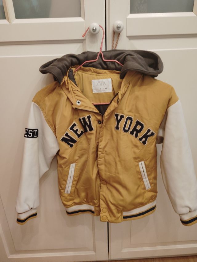 Bomber Niño Zara,mangas de polipiel T6/7