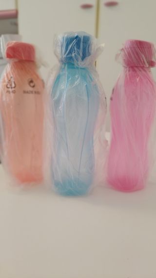 Bottiglie EcoTupperware in vari colori
