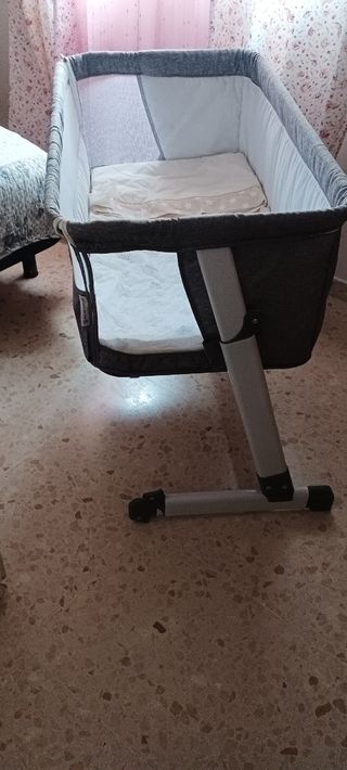 Minicuna de colecho marca asalvo