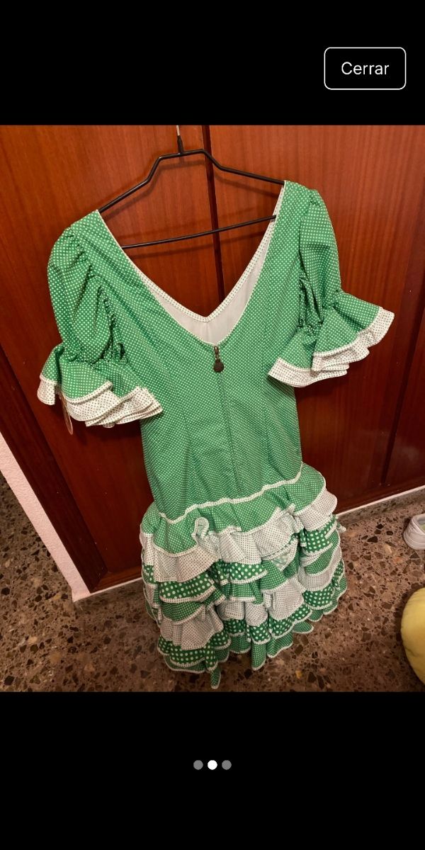 Traje o vestido de flamenca