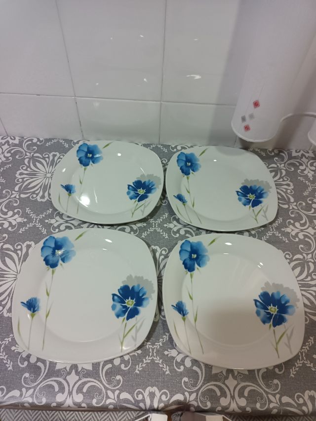 Pratos de jantar em porcelana