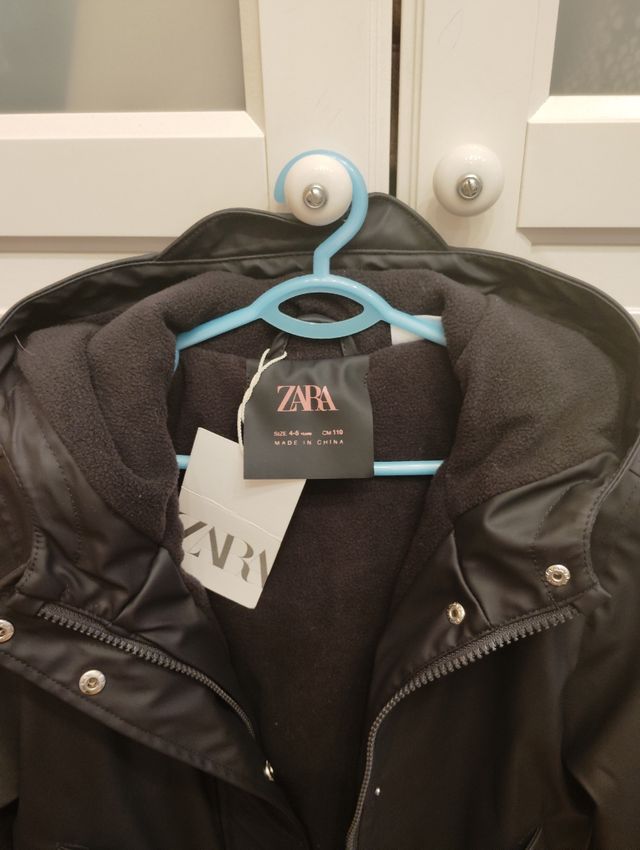 Chaquetón Azul Niño Zara, con el forro polar T4/5