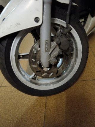 Rueda delantera Jog rr