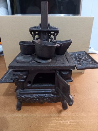 Réplica de cocina muy antigua de hierro