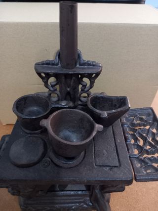 Réplica de cocina muy antigua de hierro