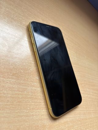 Iphone 11 128GB AMARILLO