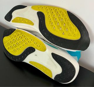 New Balance Fuelcell Rebel v2