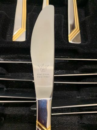 Cuberteria con mueble