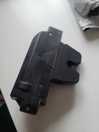 Cerradura maletero citroen peugeot
