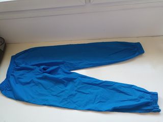 Pantalón chubasquero / impermeable lluvia y viento