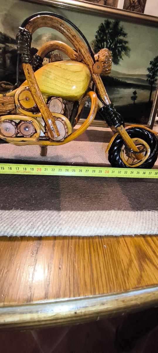 Riproduzione moto Harley Davidson in legno di Mang