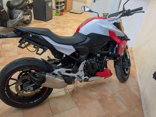 BMW F900R